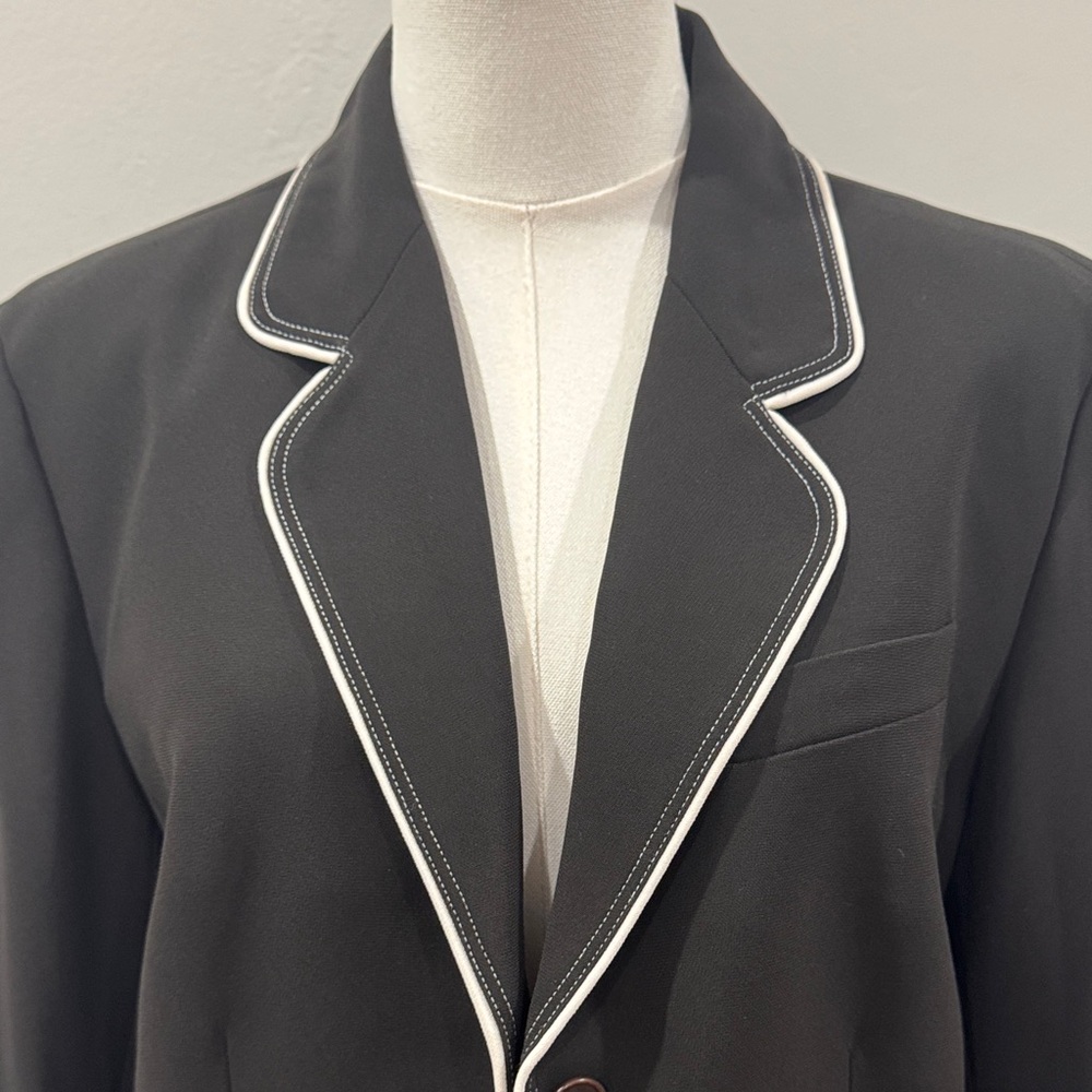 Oscar de la Renta Black Blazer with Off-White Piping – Size 14 - Picture 6 of 12